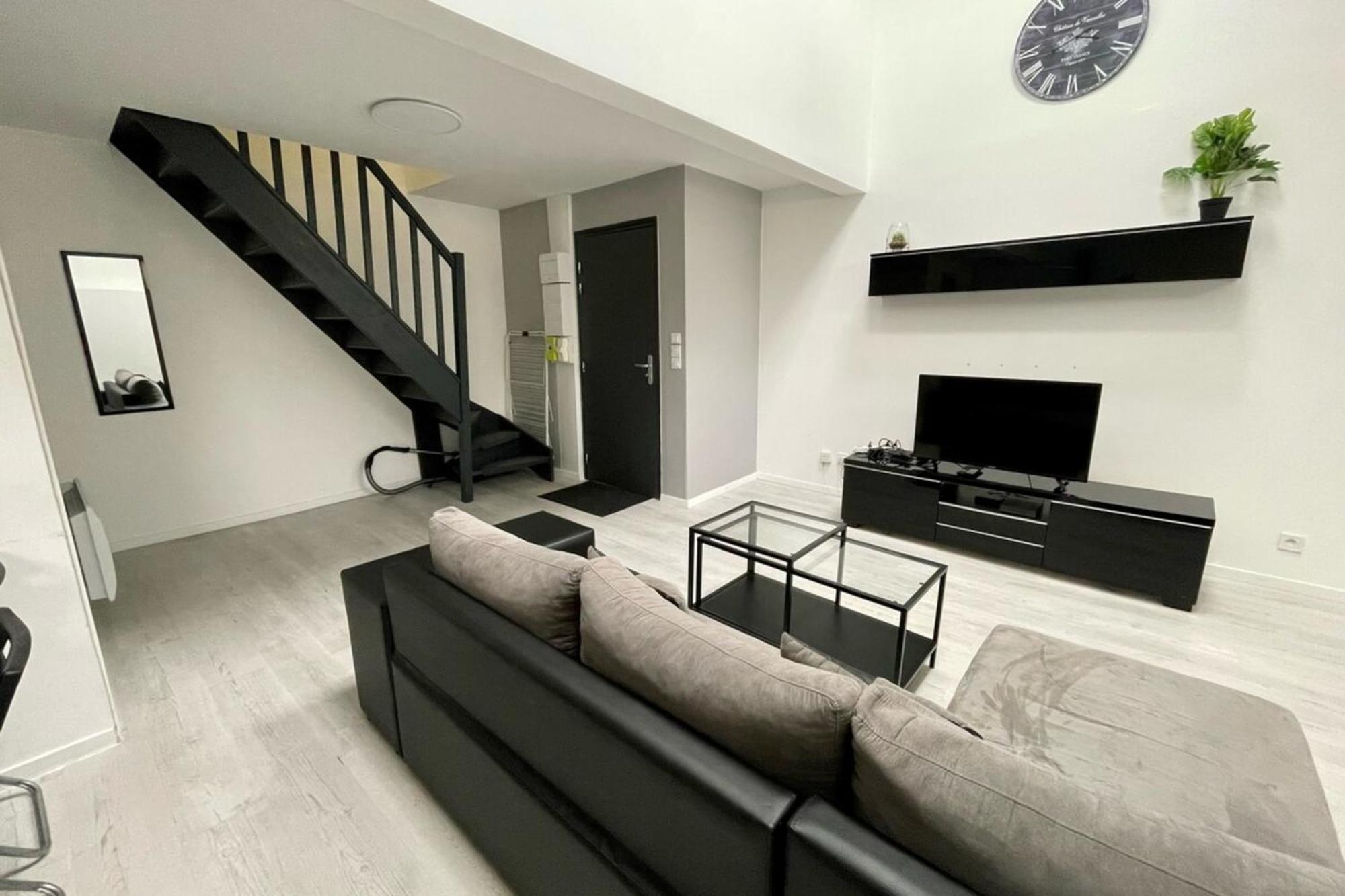 Duplex Montereau Centre - Chez Marc Appartement Buitenkant foto